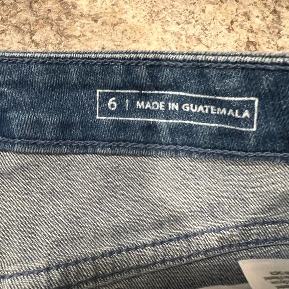 Vineyard Vines straight edge denim skirt NWT - Picture 4 of 6